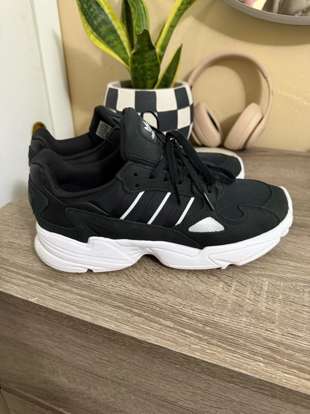 Adidas Women’s size 9.5